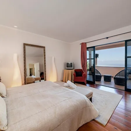 Exquisite Madeira Luz 5 Bedroom Heated Pool Sea Views Games *