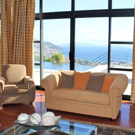 Exquisite Madeira Luz 5 Bedroom Heated Pool Sea Views Games *