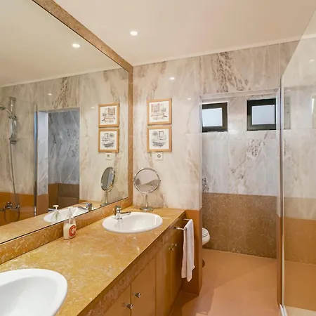 Villa Exquisite Madeira Luz 5 Bedroom Heated Pool Sea Views Games *