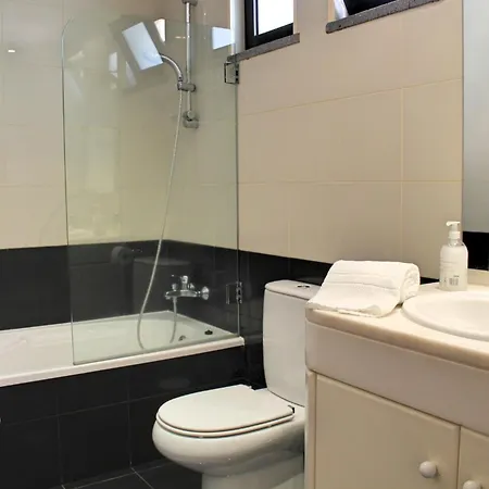 Exquisite Madeira Luz 5 Bedroom Heated Pool Sea Views Games *