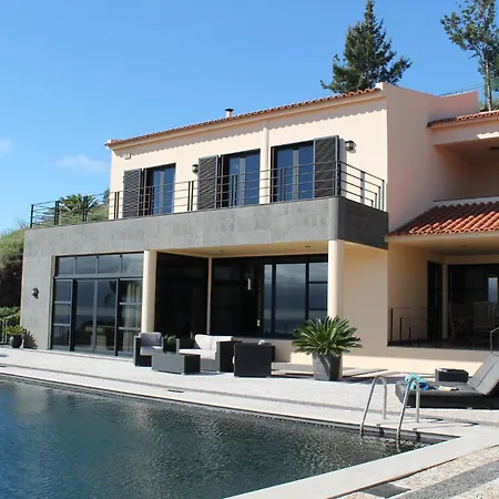 Exquisite Madeira Luz 5 Bedroom Heated Pool Sea Views Games 别墅