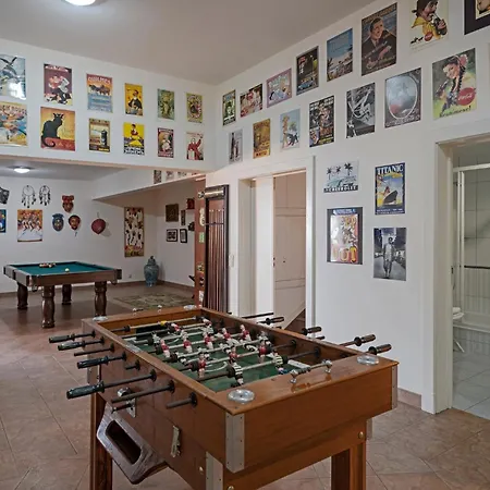 Exquisite Madeira Luz 5 Bedroom Heated Pool Sea Views Games Willa Funchal (Madeira)